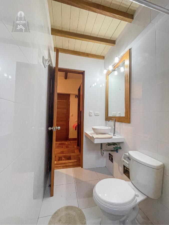 Light Wood Hotel Calca Ngoại thất bức ảnh